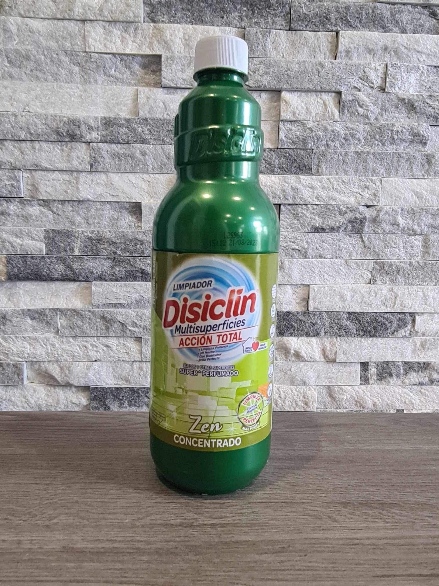 Disiclin Zen Total Action Multipurpose Cleaner (sauvage)